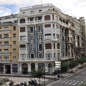 C7 Guest house