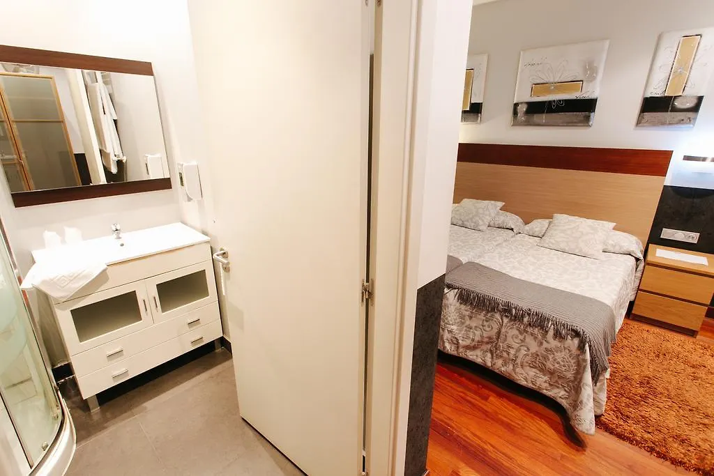 Hostal San Sebastian Centro 2*,
