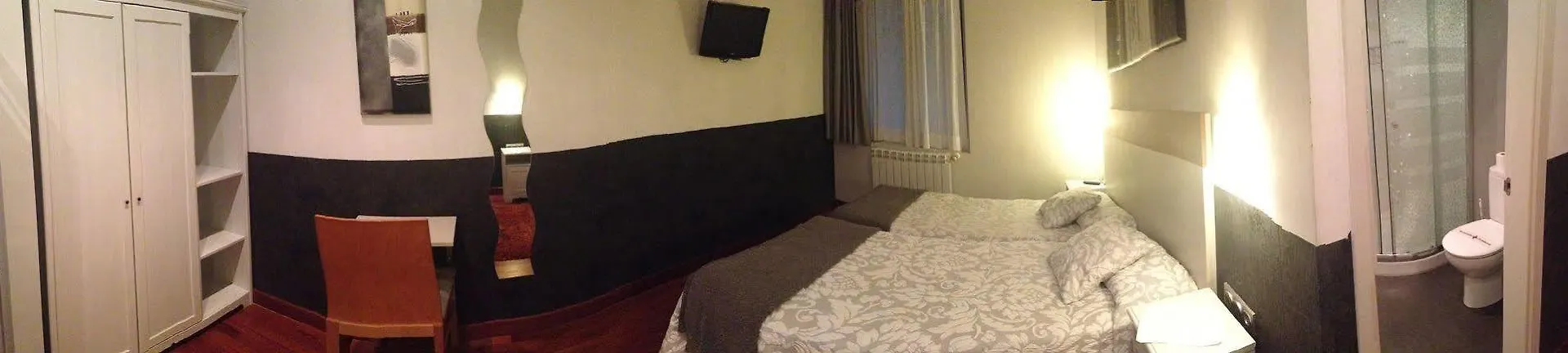 Konukevi Hostal San Sebastian Centro
